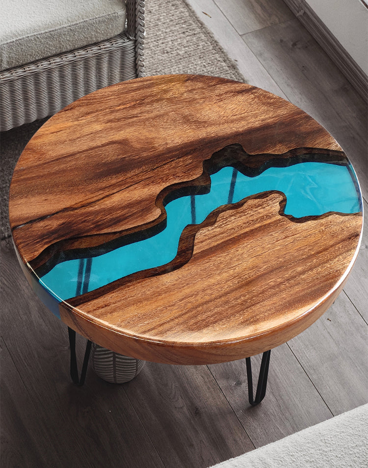 Ocean Coffee Table, Round Live Edge End Side Table, Round Epoxy Table, Round Wood Table With Resin, Round Epoxy Table, Round Epoxy Table Top