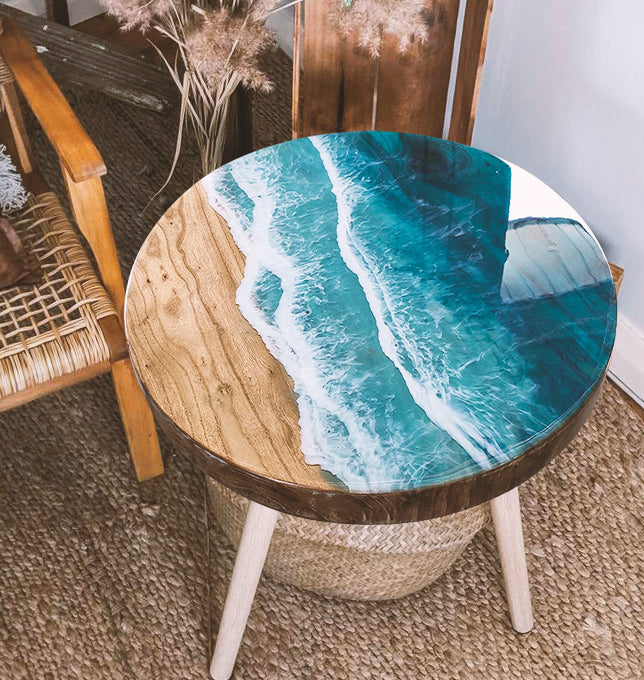 Ocean Coffee Table, Round Live Edge End Side Table, Round Epoxy Table, Round Wood Table With Resin, Round Epoxy Table, Round Epoxy Table Top elm